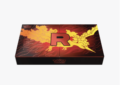 Team Rocket’s Moltres ex Ultra-Premium Collection